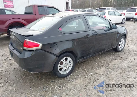 2008 Ford Focus Se/Ses z USA, uszkodzony, nr VIN 1FAHP33N08W143262